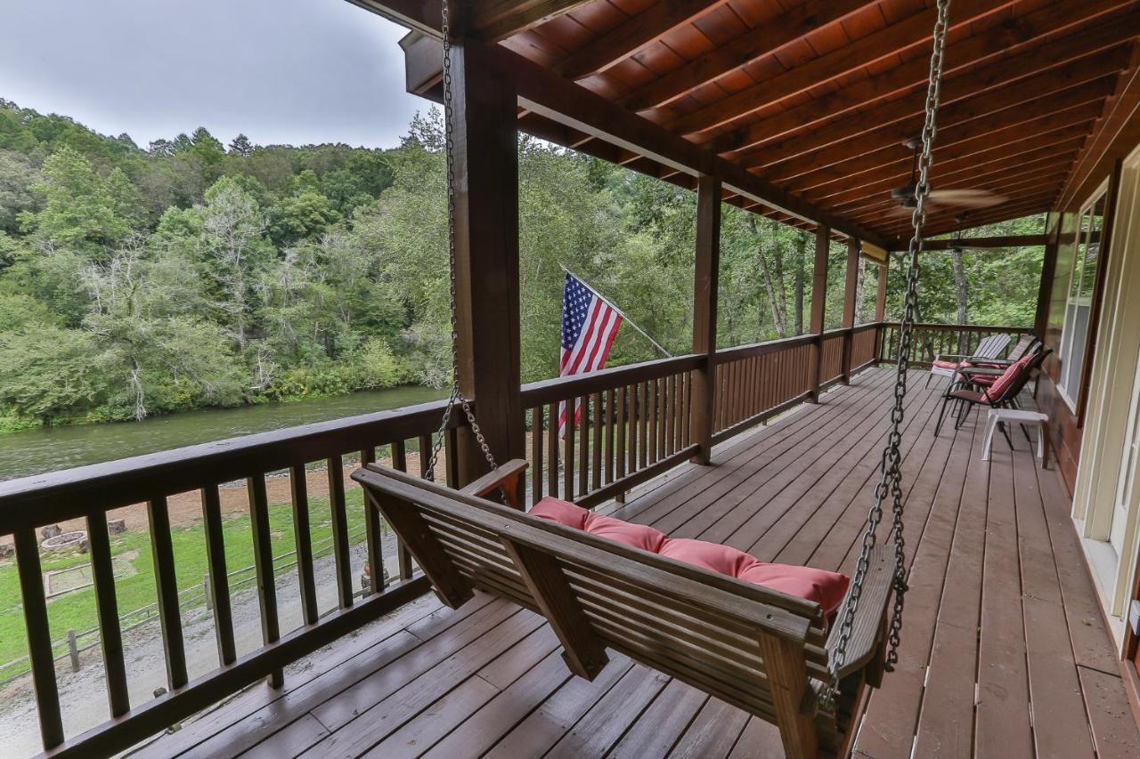 Heaven On The Toccoa Where You Will Enjoy The Sites And Sounds Of The Toccoa River Mineral Bluff المظهر الخارجي الصورة