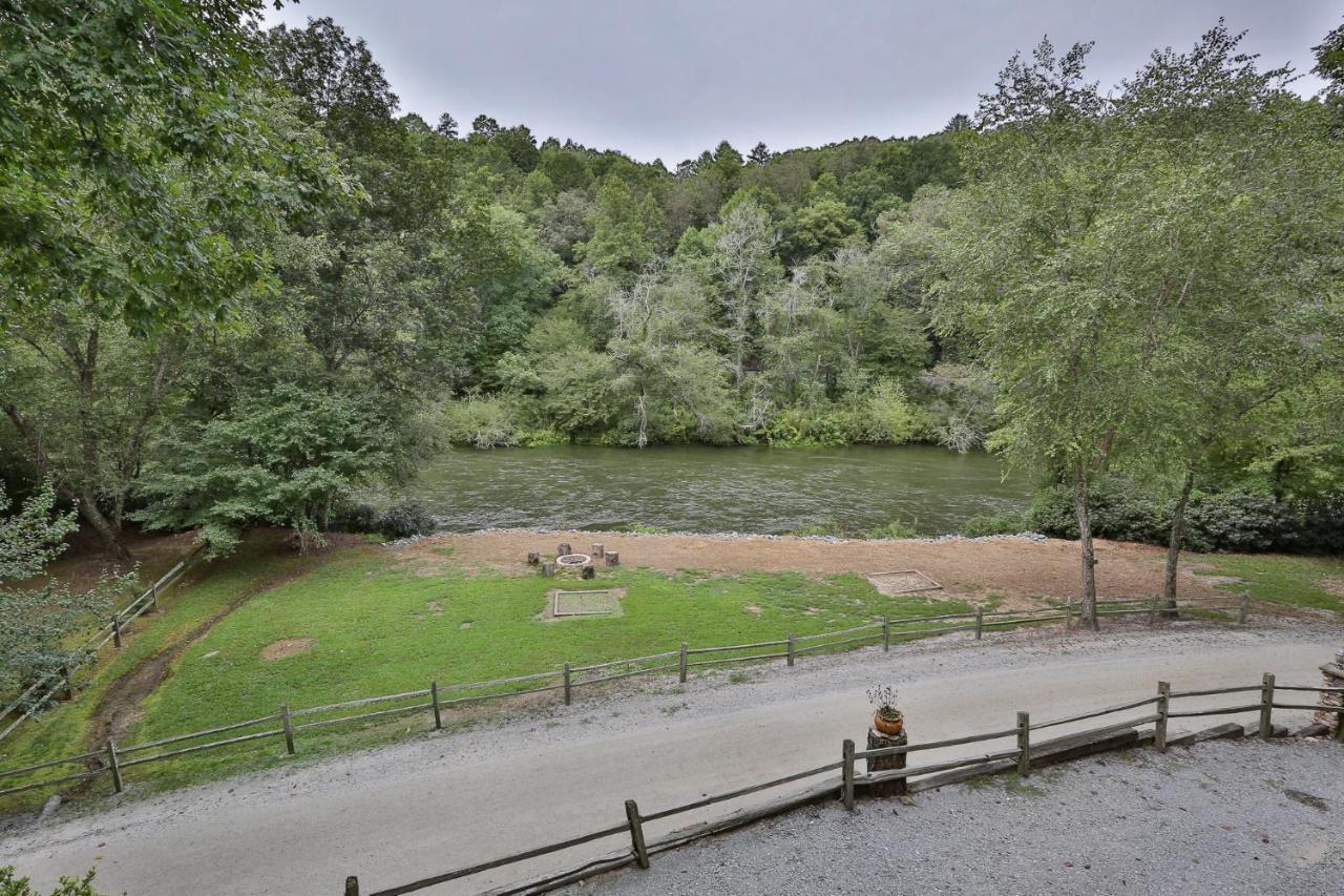 Heaven On The Toccoa Where You Will Enjoy The Sites And Sounds Of The Toccoa River Mineral Bluff المظهر الخارجي الصورة
